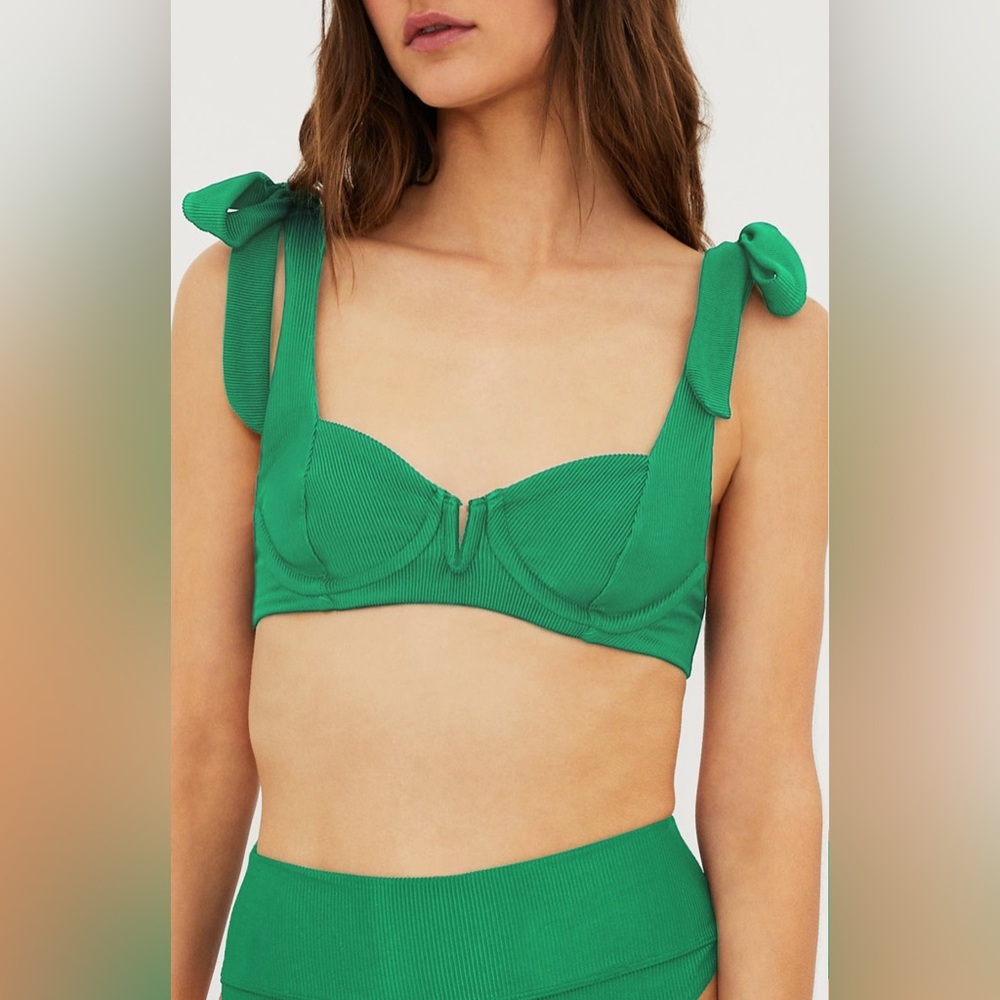 Beach Riot Blair underwire Bikini Top, Size Medium , $118